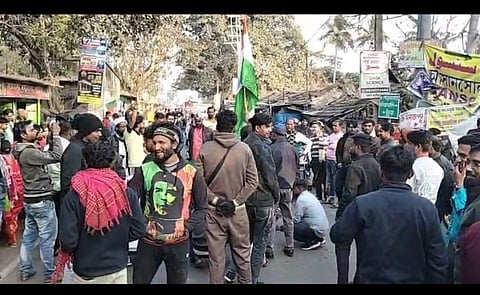 चंदननगर : जीटी रोड से अवैध अतिक्रमण हटाया गया