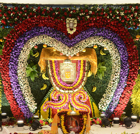 मनसा माता परिवार (कोलकाता) ने भक्ति भावना के साथ मनाया द्वादश वार्षिकोत्सव