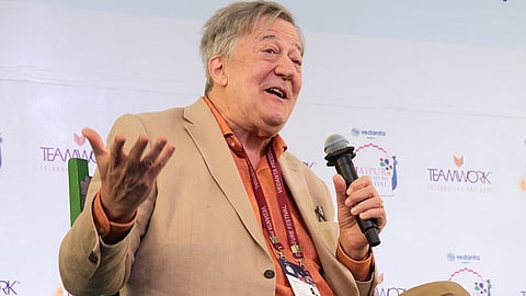 'सोशल मीडिया लंदन की प्रदूषित नदियों जैसा' 