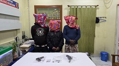 गिरफ्तार अभियुक्तों की तस्वीर