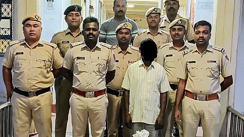 पुलिस ने चोरी के मामले का किया खुलासा, अभियुक्त गिरफ्तार