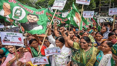 RJD का मार्च