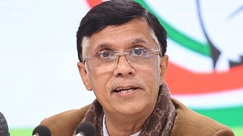 शंकराचार्य पर हमले को लेकर कांग्रेस का सरकार पर आरोप, ट्रोल आर्मी से साधु-संतों तक सियासत