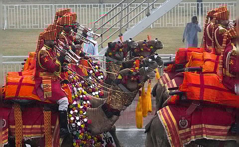 बारिश में भी नहीं थमा जज्बा, कर्तव्य पथ पर 77वें गणतंत्र दिवस परेड की फुल ड्रेस रिहर्सल संपन्न
