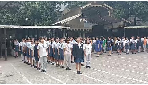 स्कूलों में देशभक्ति का माहौल, जोर-शोर से चल रही तैयारियां
