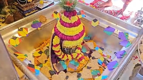 तिरंगे में सजा काशी विश्वनाथ धाम, 36 घंटे में 6 लाख श्रद्धालुओं ने किए दर्शन