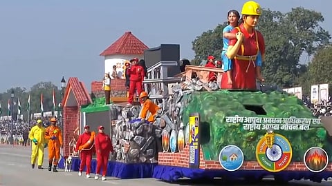 गृह मंत्रालय की झांकी में  NDRF की महिमा