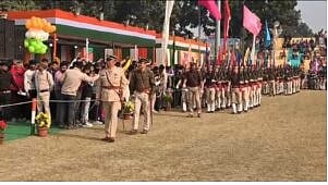 गणतंत्र दिवस पर महानगर के प्रसिद्ध स्थलों पर उमड़ी भारी भीड़