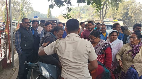 बंद कमरे से मिला अस्पताल कर्मी का कंकाल