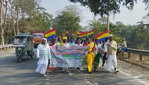 चाय बागानों के मजदूरों ने शुरू की 110 किलोमीटर लंबी पदयात्रा