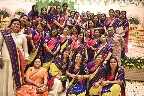 भव्य 1100 लड्डु गोपाल का संगम