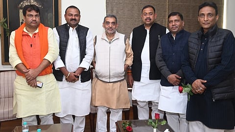 RLM के राष्ट्रीय अध्यक्ष एवं सांसद उपेंद्र कुशवाहा व अन्य