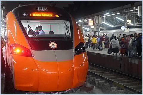 वंदे भारत स्लीपर ट्रेन लगातार हाउसफुल