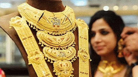 केंद्रीय बजट से पहले सोने-चांदी के भाव में भारी गिरावट