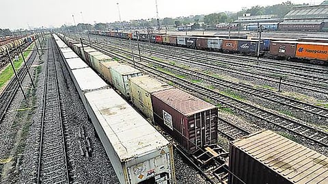 बजट में सात हाई-स्पीड, एक फ्रेट कॉरिडोर के निर्माण का प्रस्तव