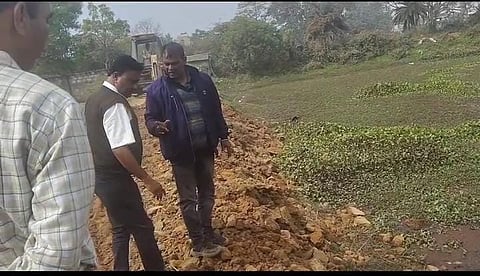 'पथश्री' परियोजना की सड़क को लेकर विवाद ने लिया झड़प का रूप     