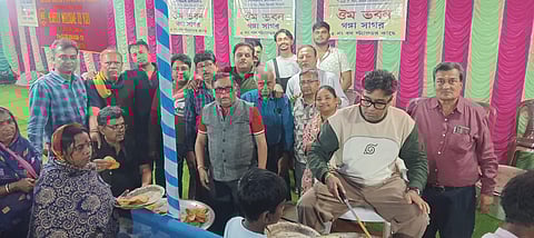 गंगासागर के ओम भवन में भव्य सेवा शिविर के दौरान ली गई तस्वीर