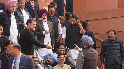 राहुल ने संसद परिसर में किसे कहा ‘गद्दार’ तो उसने उन्हें बताया ‘देश का दुश्मन’ 