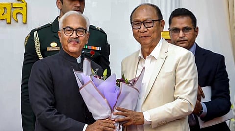 भाजपा नेता वाई खेमचंद सिंह ने मणिपुर के मुख्यमंत्री के तौर पर ली शपथ