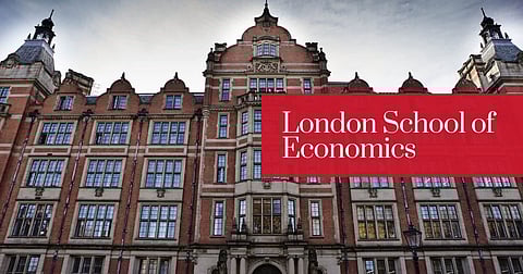 भारतीय छात्र ने लंदन में ‘थॉमस टूर’ सेवा शुरू की