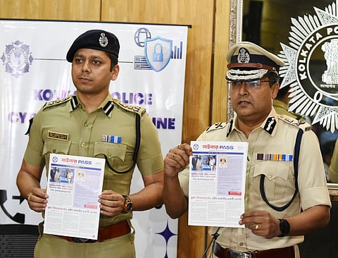 कोलकाता पुलिस कमिश्नर रूपेश कुमार और ज्वाइंट सीपी क्राइम रूपेश कुमार