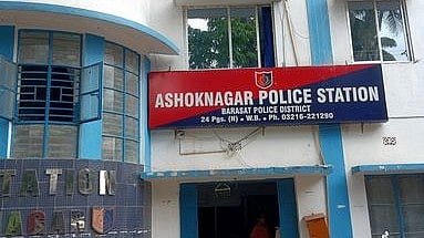 SP's 'surprise visit' to Ashok Nagar police station
