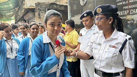 HS : फर्स्ट लैंग्वेज की परीक्षा, केंद्रों पर दिखी कड़ी सुरक्षा