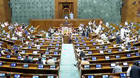 हंगामे के बाद लोकसभा की कार्यवाही 9 मार्च तक स्थगित