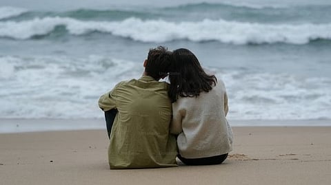 The couple eloped and consumed poison, resulting in the death of the lover.