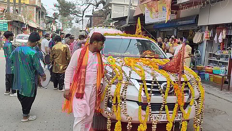 खाटू श्याम की अखंड ज्योति यात्रा में शामिल भक्त

