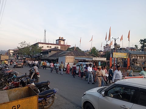 रंगत में डिम्ड यूनिवर्सिटी निर्णय के खिलाफ जोरदार प्रदर्शन