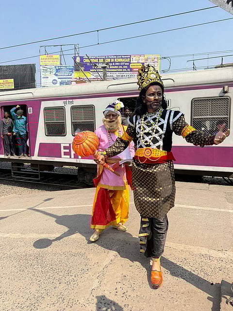 Eastern Railway के Howrah Division ने Konnagar Railway Station पर रेलवे सुरक्षा जागरूकता अभियान चलाकर यात्रियों को सुरक्षित व्यवहार का संदेश दिया।


