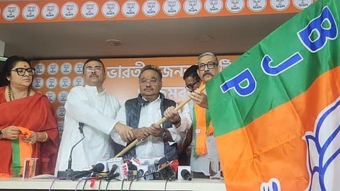 भाजपा का झंडा हटाने को लेकर मारपीट, 3 गिरफ्तार