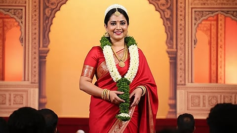 माधुरी मंडल को “समीर आचार्य स्मृति पुरस्कार” से सम्मानित