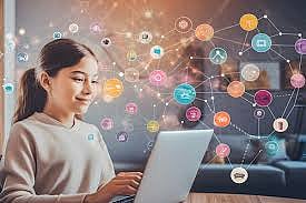 सोशल मीडिया : पढ़ाई में बाधा या भविष्य का अवसर?