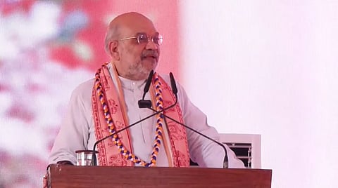 मायापुर के इस्कॉन मुख्यालय में बोलते केंद्रीय गृह मंत्री अमित शाह।