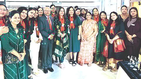 बीएनबी बिज बाजार का जमा रंग