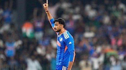 क्यों नहीं खेले अक्षर पटेल? टीम मैनेजमेंट ने खोला राज