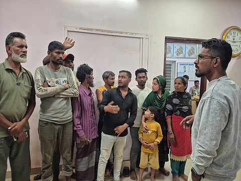 अभिषेक बनर्जी के हस्तक्षेप के बाद परिवार को  रिहा किया गया 