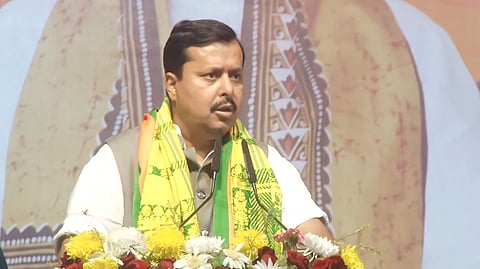 कूचबिहार में रैली को संबोधित करते भाजपा के राष्ट्रीय अध्यक्ष नितिन नवीन।