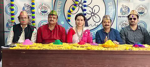 Holi Milan program was organized at the office of North 24 Parganas District Trinamool Hindi Cell located in Birati.