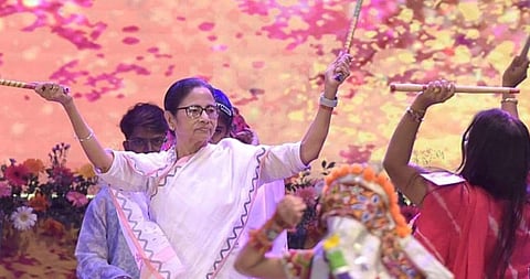 आज होली मिलनोत्सव में शामिल होंगी ममता