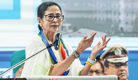 नागरिकता देने के नाम पर राजनीति का खेल जारी : CM Mamata