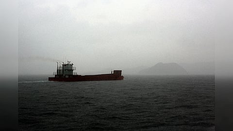 सिनो-ओशन ने Strait of Hormuz में चीन-मालिकाना दिखाकर सुरक्षित पारगमन किया