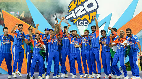 भारत ने T-20 विश्व कप जीतकर रचा इतिहास 
