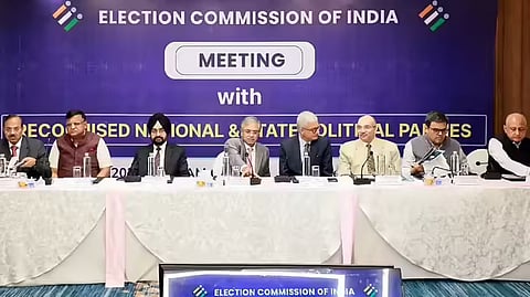 बंगाल चुनाव को लेकर सियासत तेज: BJP ने EC से कम चरणों में मतदान की मांग