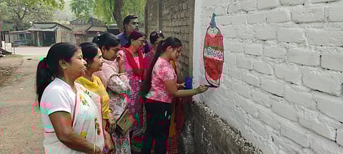 लक्खी भंडार का रुपया मिलने से महिलाओं में खुशी