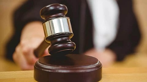 उत्तर प्रदेश : हत्या मामले में पिता-पुत्र को उम्रकैद की सजा, 25-25 हजार रुपये का जुर्माना भी