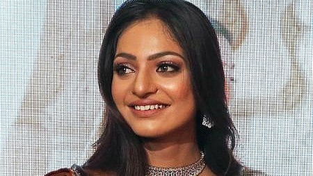 मोनालिसा की शादी को अब किसने कहा लव जिहाद?