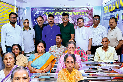 CTMA ने कोलकाता में जरूरत के लिए मुफ़्त मोतियाबिंद सर्जरी कैंप लगाया